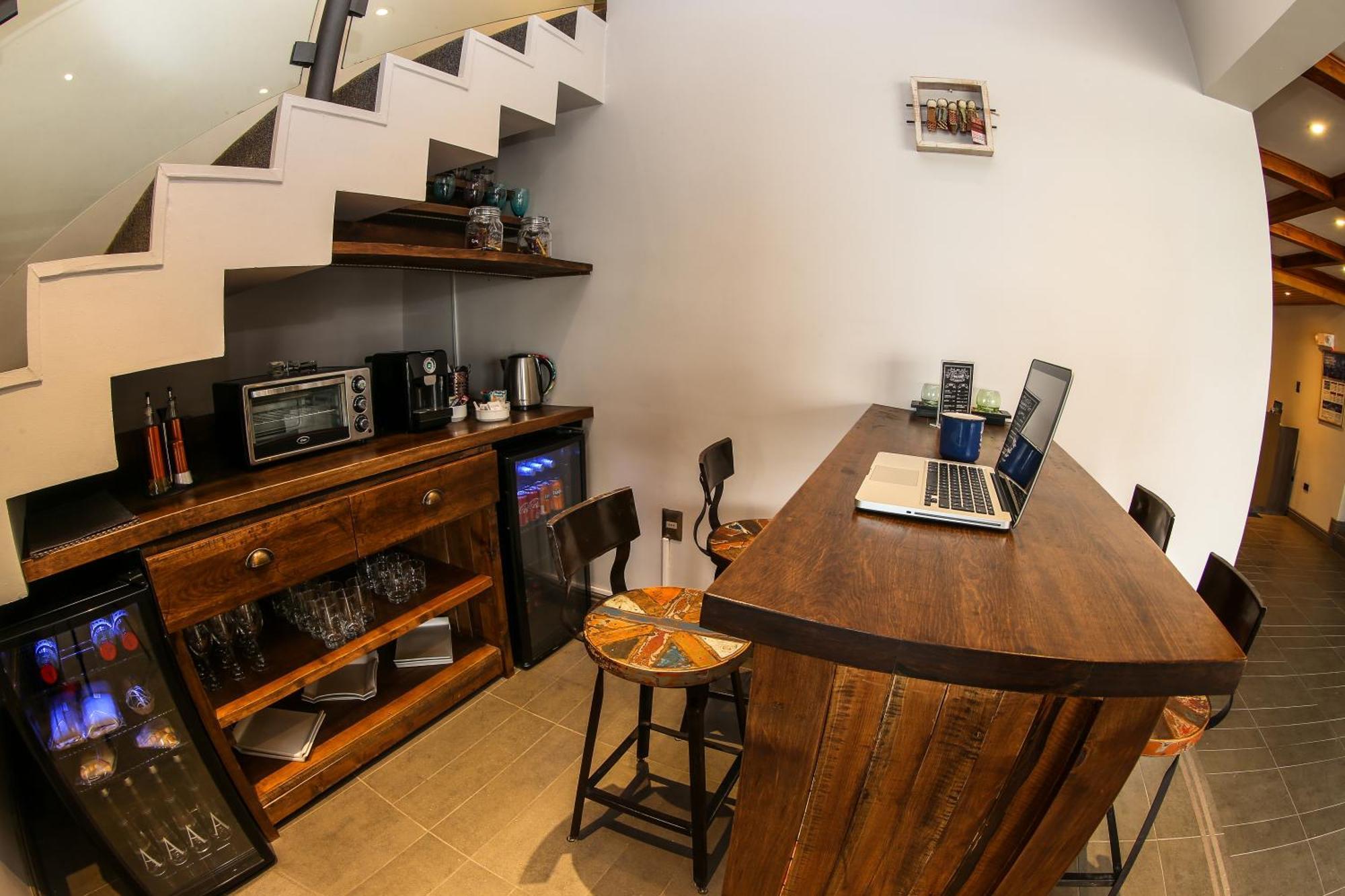 Hotel Martin Gusinde Puerto Natales Ngoại thất bức ảnh